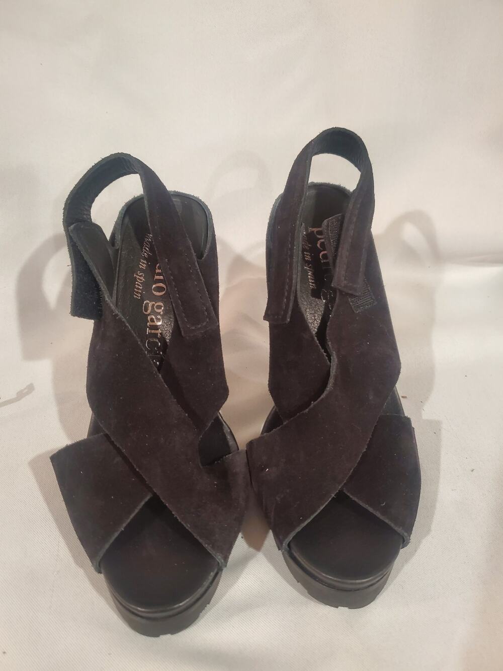Pedro Garcia Suede Slingback Sandal heels.s55